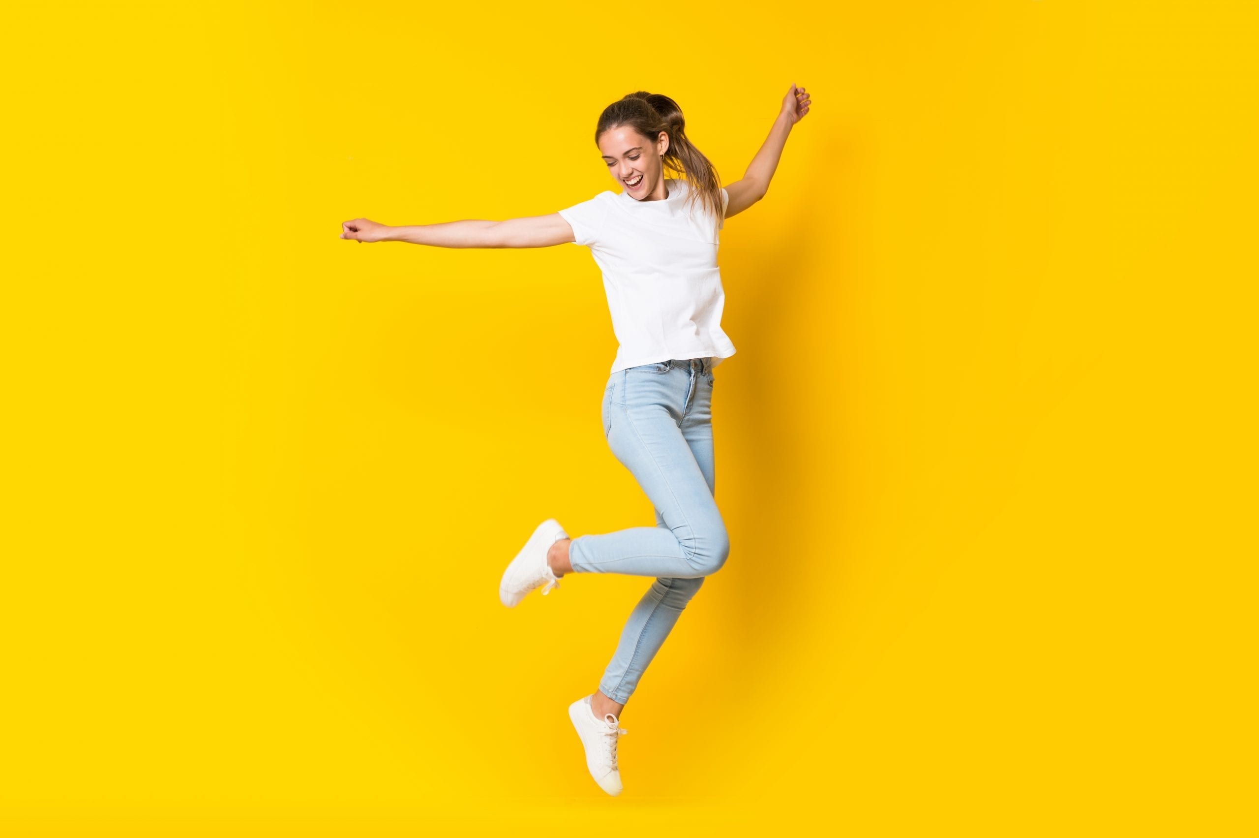 girl on yellow